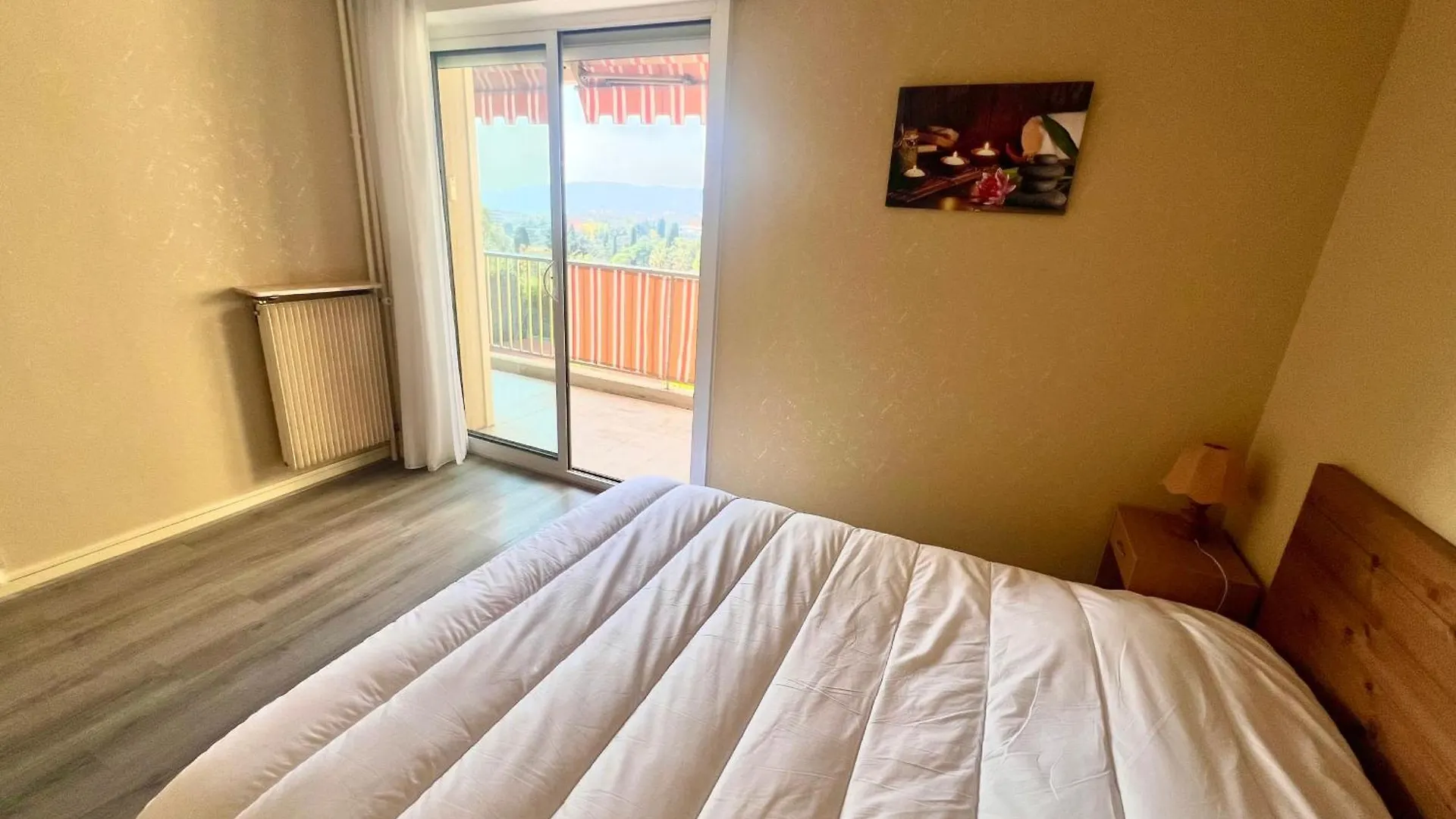 Juan Les Pins - 4 People - Swimming Pool - Tennis Apartment